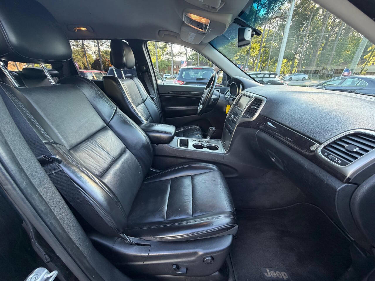 Used 2011 Jeep Grand Cherokee Laredo AWD/4WD image 20