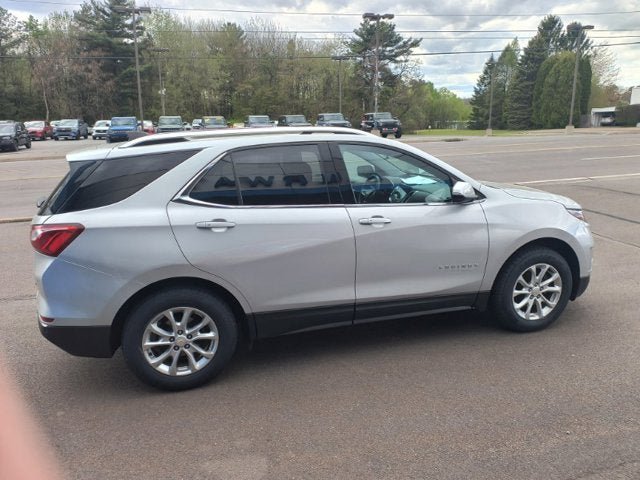 Used 2018 Chevrolet Equinox LT w/ Sun & Infotainment Package AWD/4WD image 4