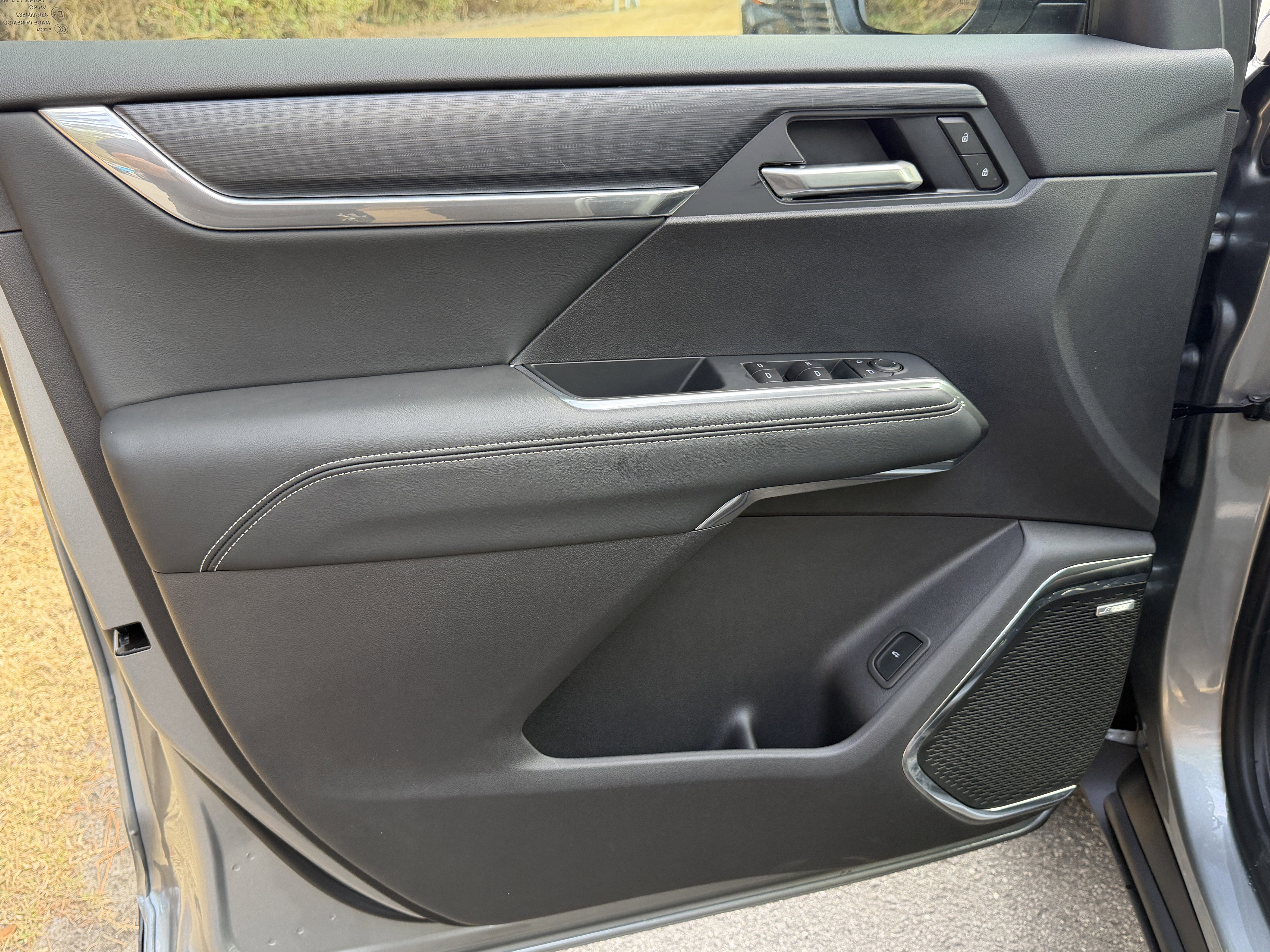 New 2026 GMC Acadia Elevation w/ Black Edition image 10