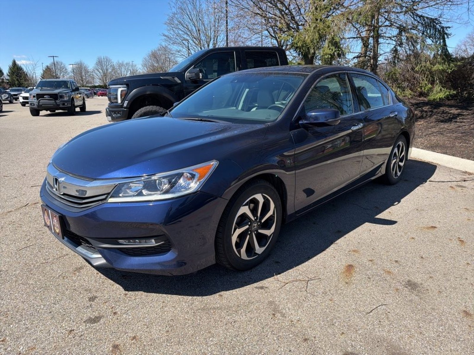 Used 2017 Honda Accord EX-L image 4
