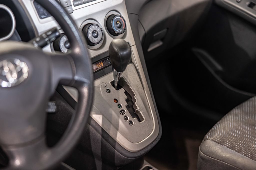 Used 2009 Toyota Matrix FWD image 20