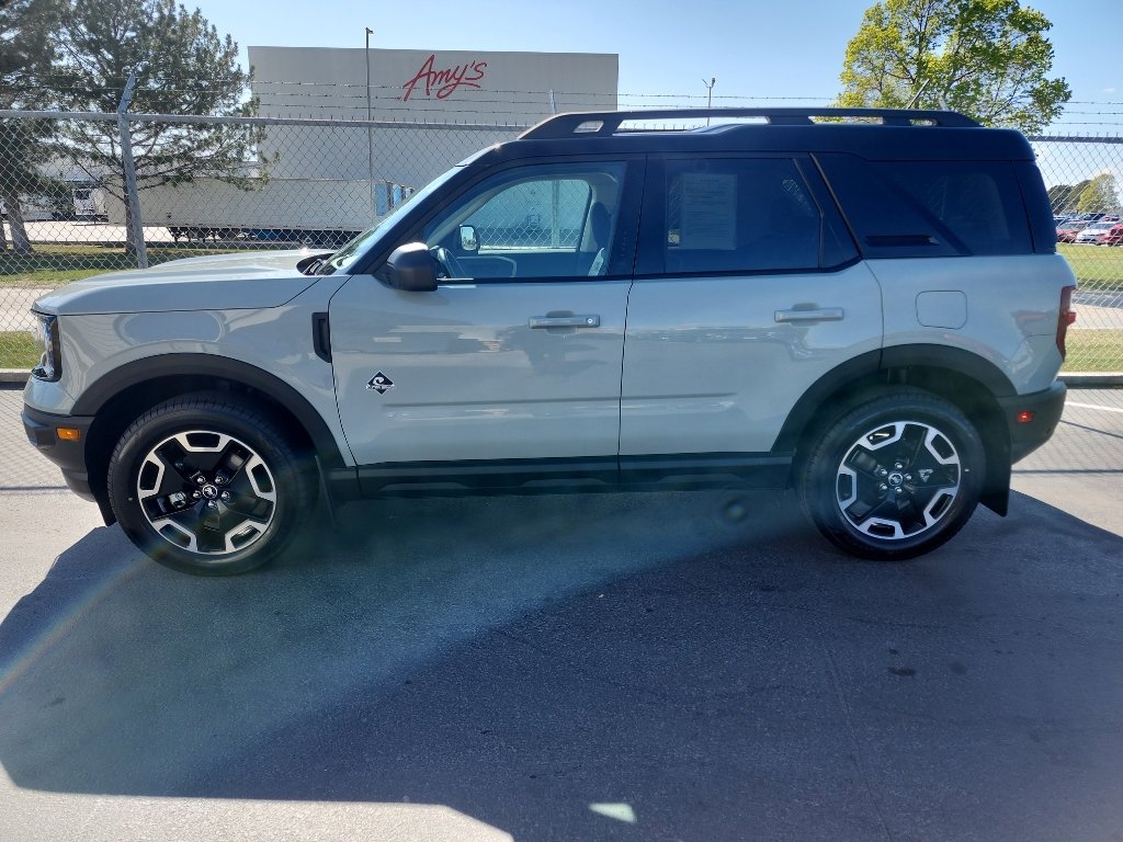 Used 2023 Ford Bronco Sport Outer Banks w/ Tech Package AWD/4WD image 8