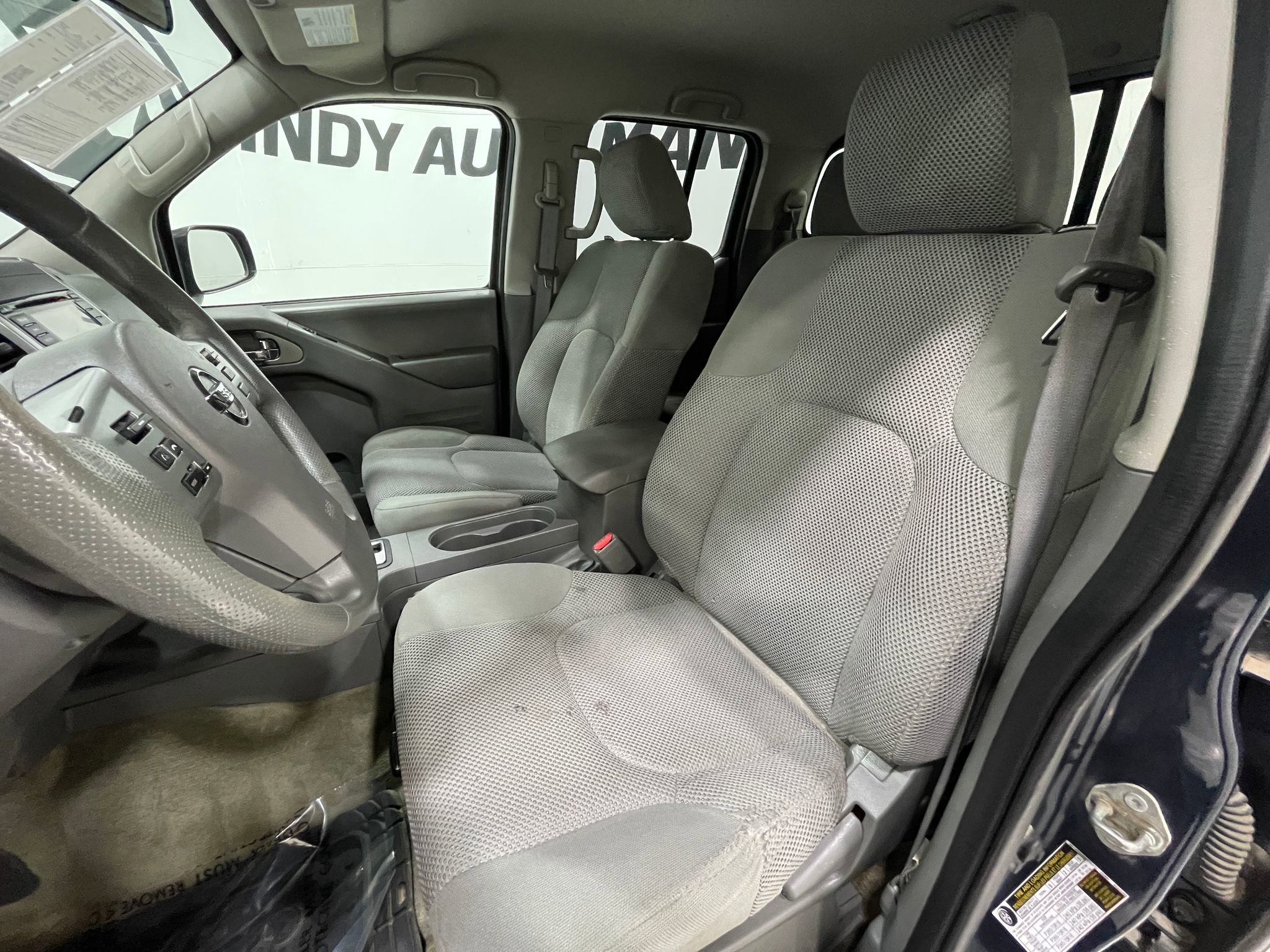 Used 2017 Nissan Frontier SV image 11