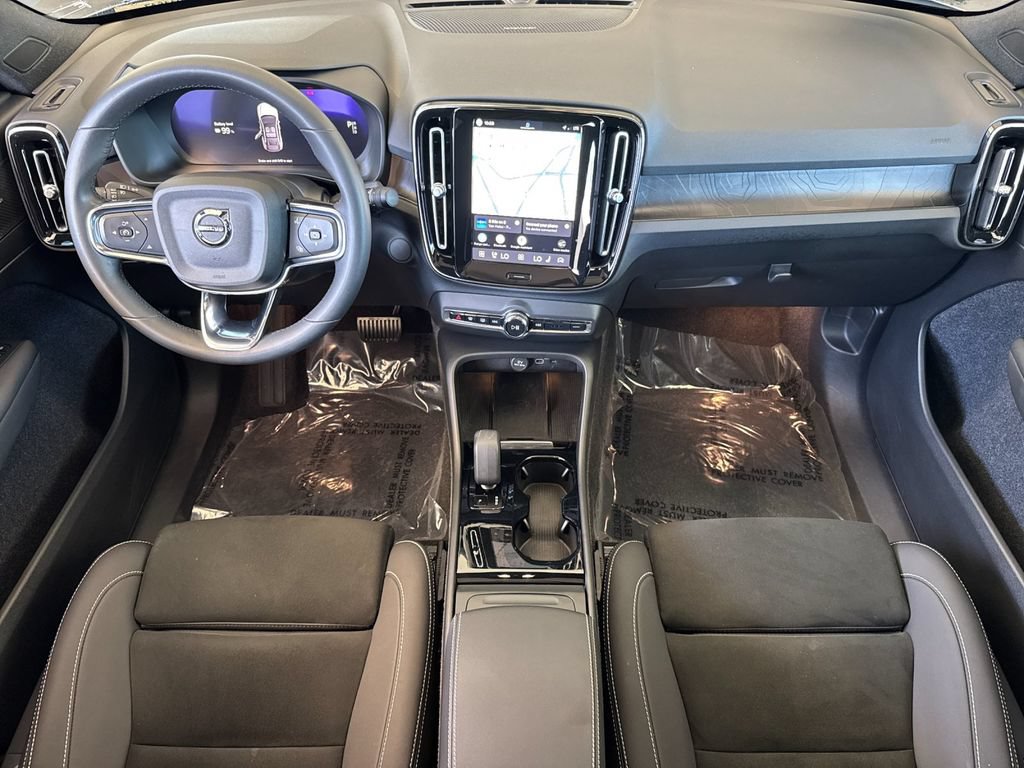 Certified 2023 Volvo C40 P8 Recharge Ultimate w/ Protection Package Premier AWD/4WD image 12