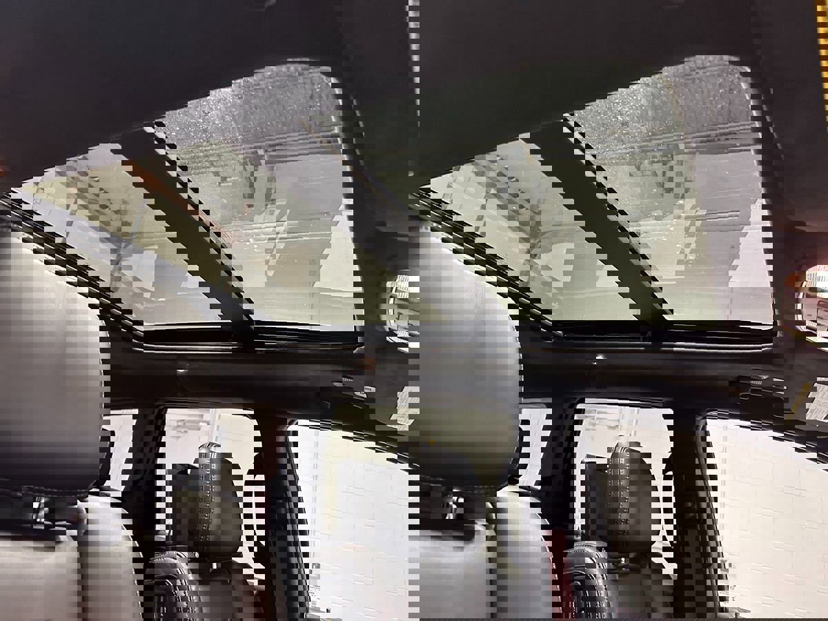 Used 2020 Jeep Grand Cherokee SRT AWD/4WD image 17