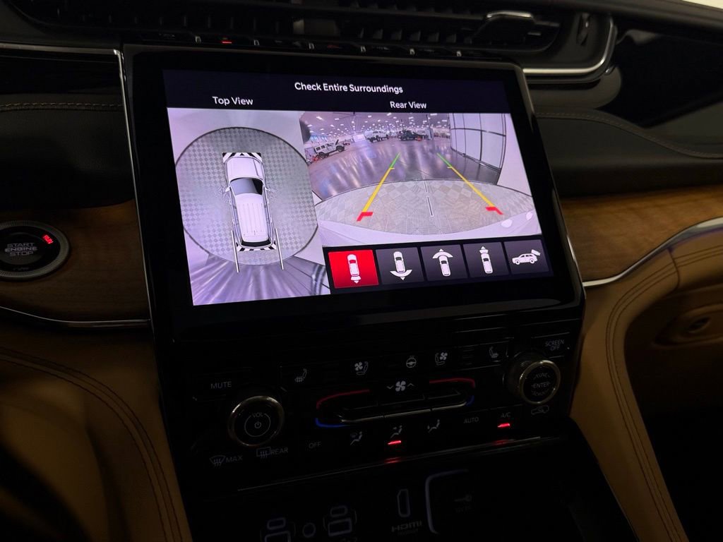 Used 2025 Jeep Grand Cherokee L Summit AWD/4WD image 21