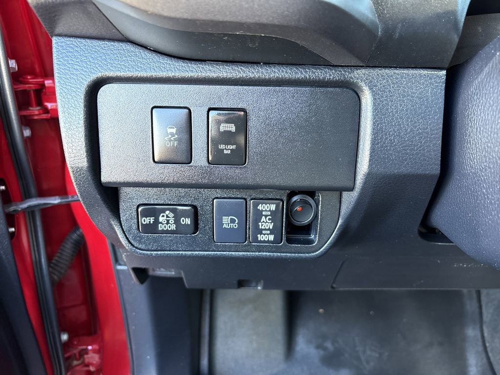 Used 2021 Toyota Tacoma TRD Off-Road w/ Technology Package image 12