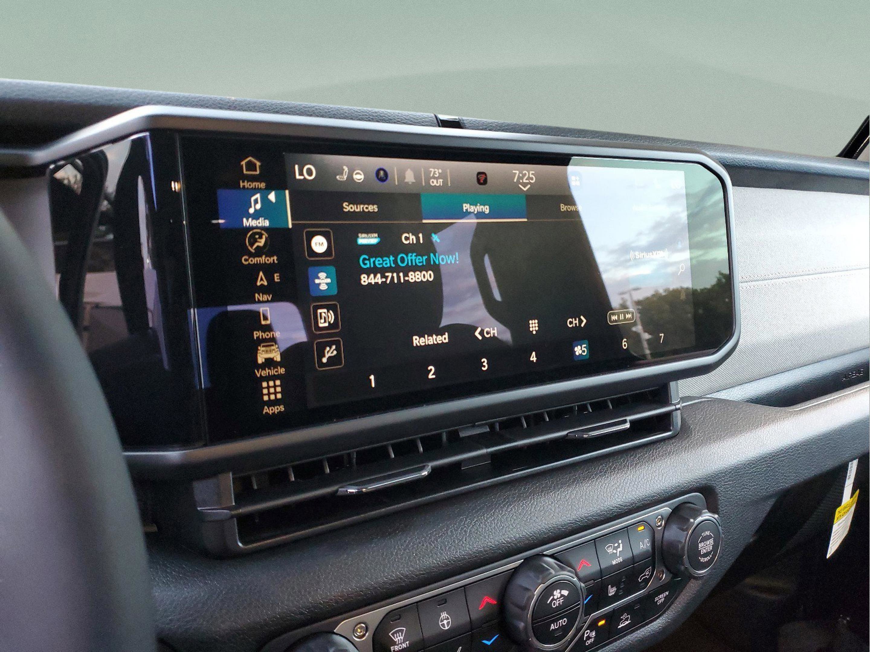 New 2025 Jeep Gladiator Willys image 8