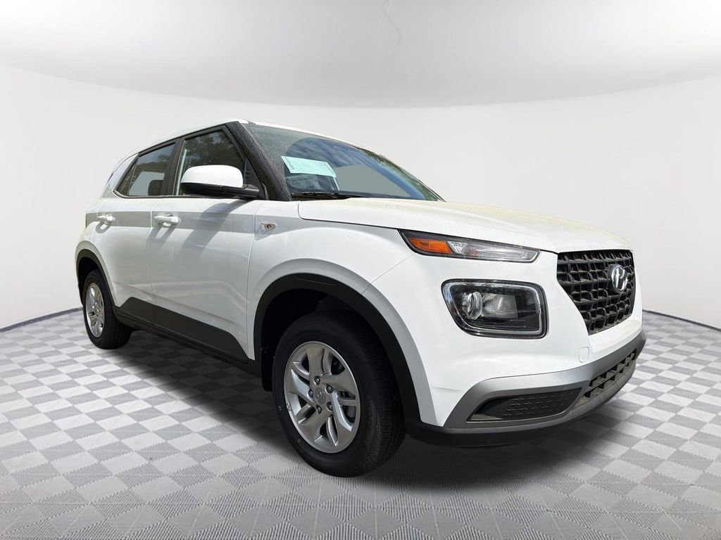 New 2026 Hyundai Venue SE image 3