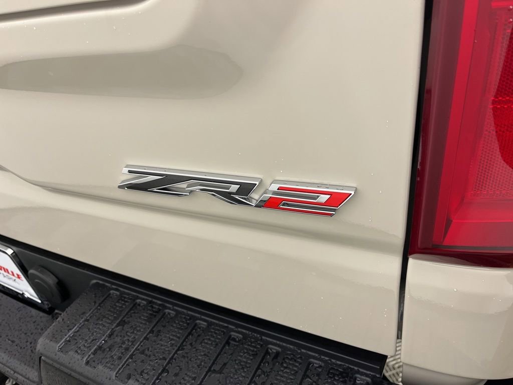 New 2026 Chevrolet Silverado 1500 ZR2 image 16