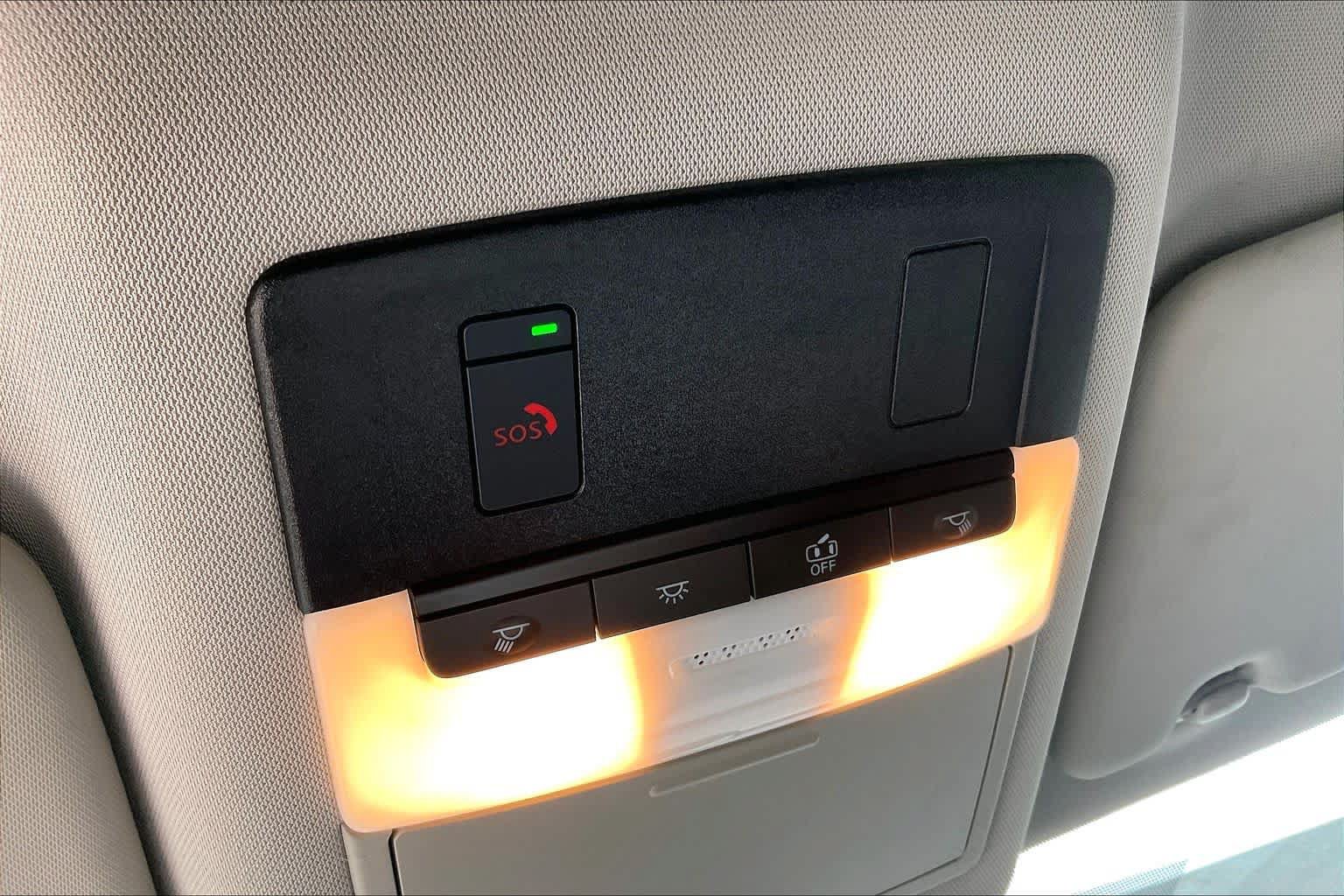 Used 2022 Nissan Rogue SV FWD image 32