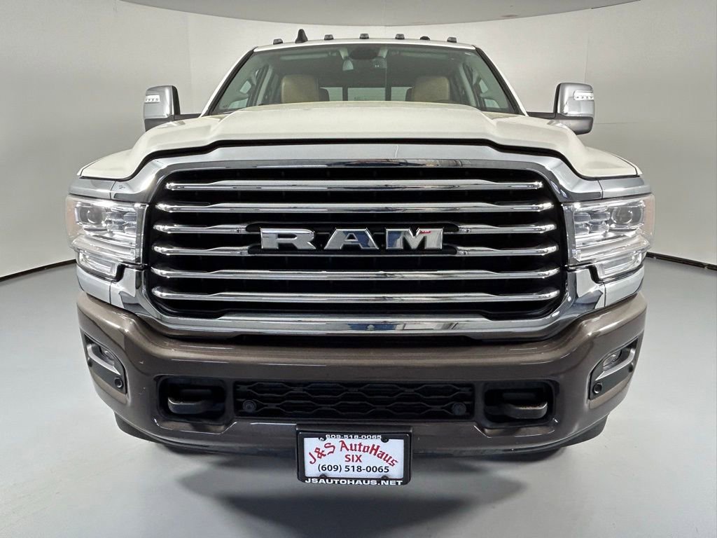 Used 2024 RAM 2500 Limited AWD/4WD image 2