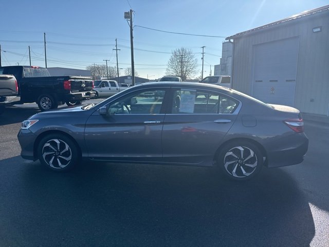 Used 2017 Honda Accord EX image 7