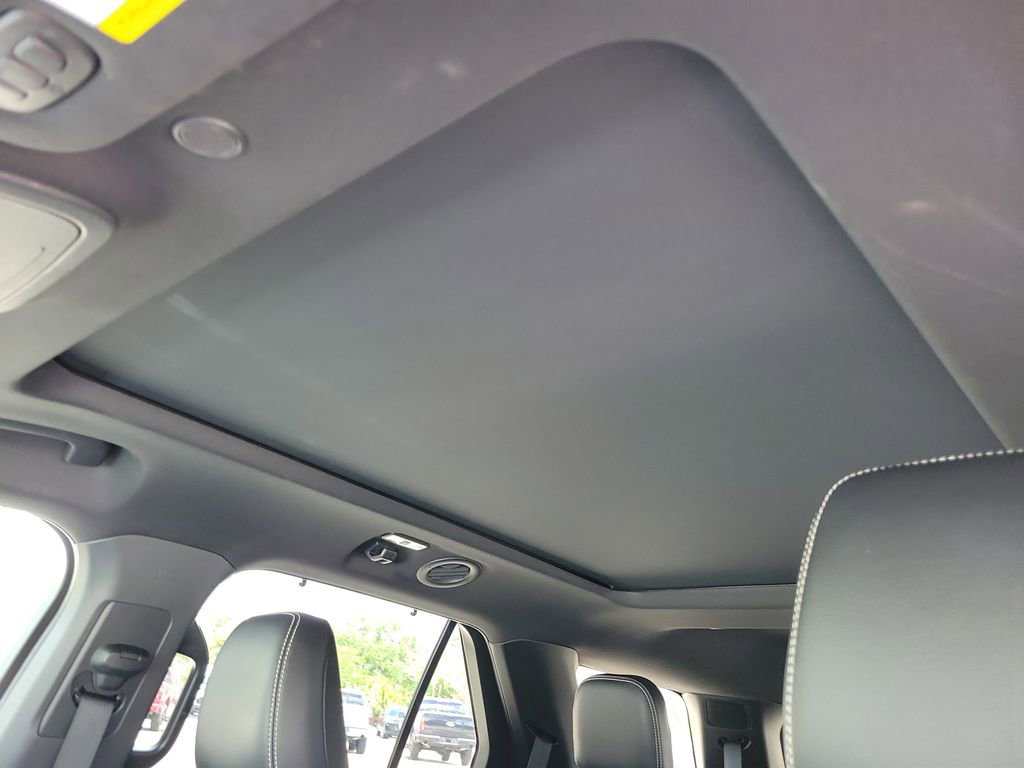 Used 2023 Ford Explorer ST w/ Equipment Group 401A AWD/4WD image 36