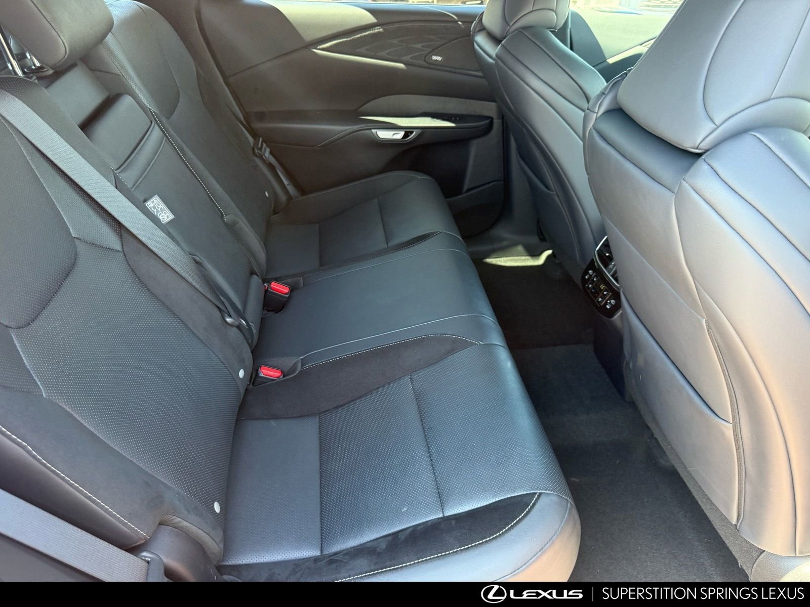 Certified 2024 Lexus RX 500h F Sport image 30