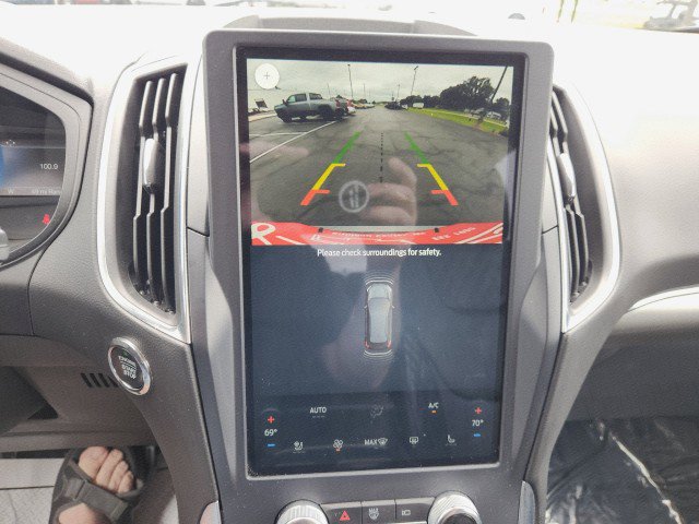 Used 2023 Ford Edge Titanium image 42