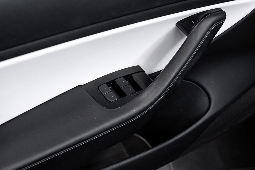 Used 2018 Tesla Model 3 Performance image 47