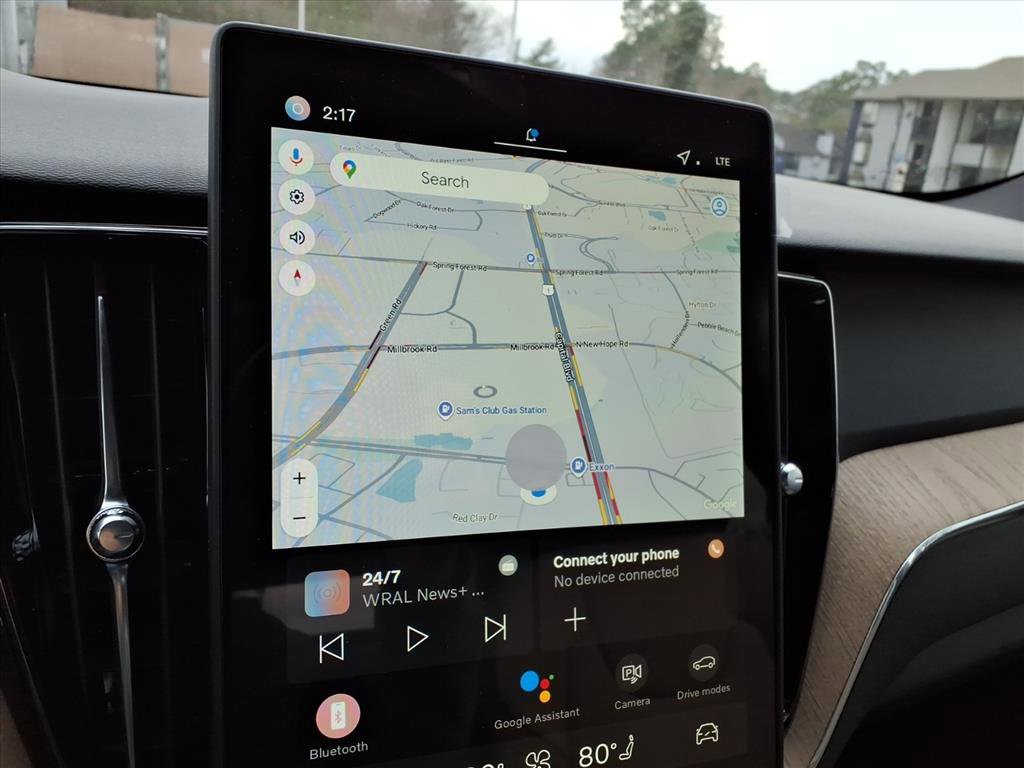 New 2026 Volvo XC60 B5 Plus w/ Protection Package Premier AWD/4WD image 18