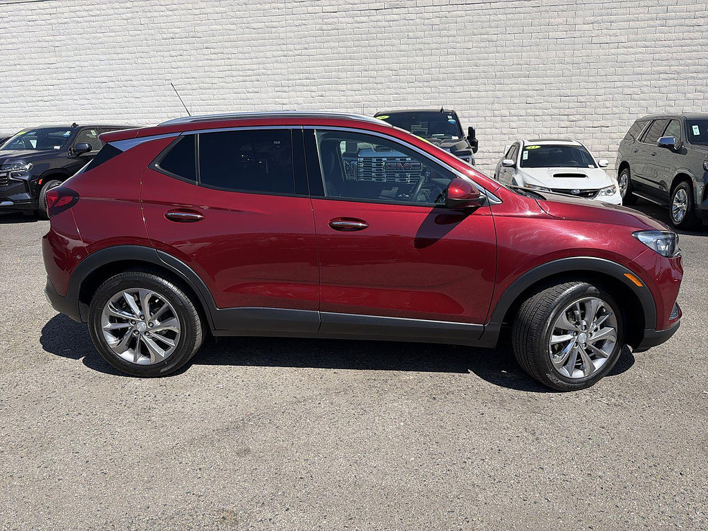 Used 2023 Buick Encore GX Essence w/ Experience Buick Package FWD image 4