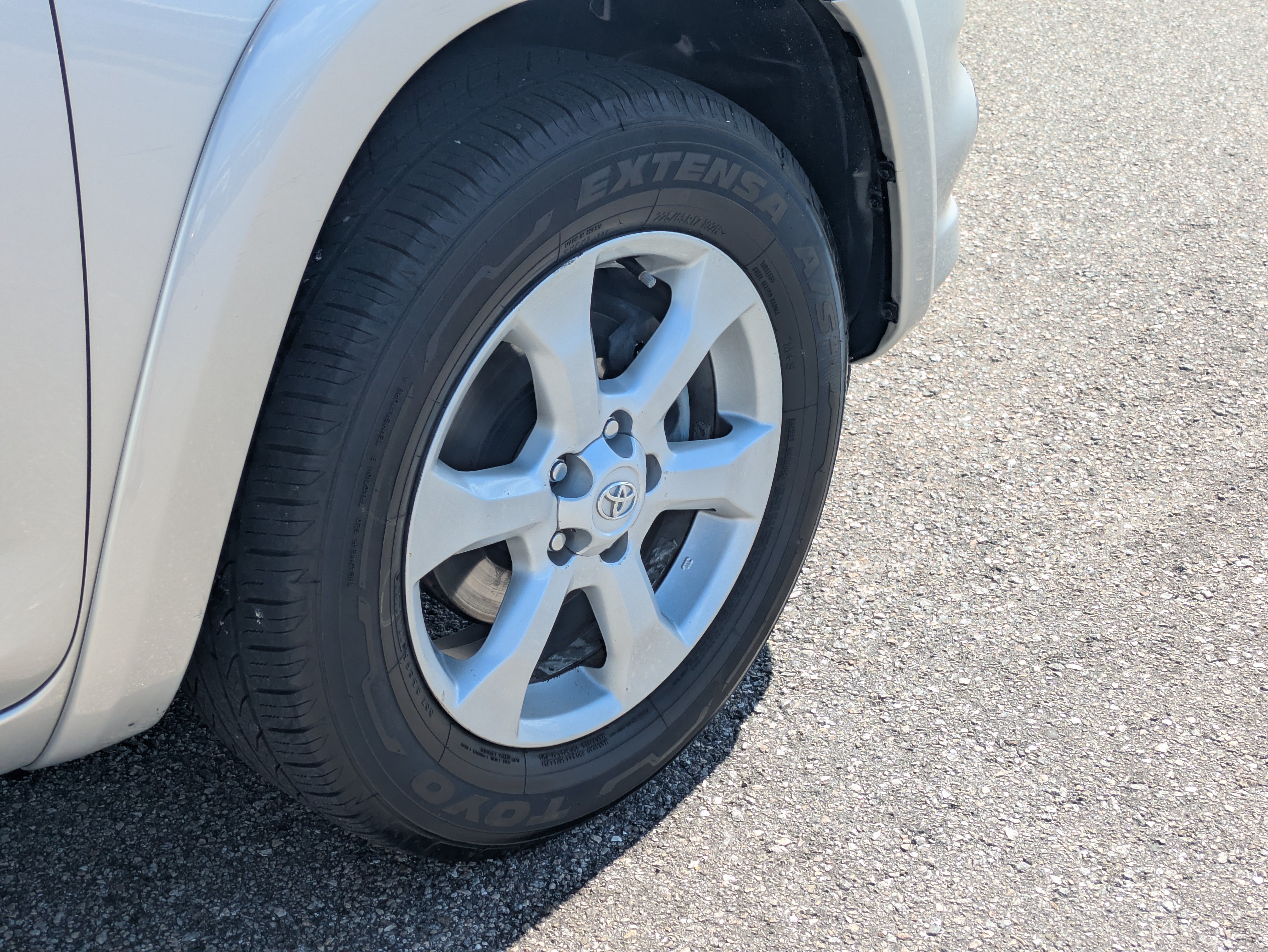 Used 2011 Toyota RAV4 Limited w/ Limited Extra Value Pkg AWD/4WD image 13