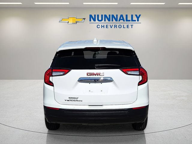 Certified 2024 GMC Terrain SLE FWD image 4
