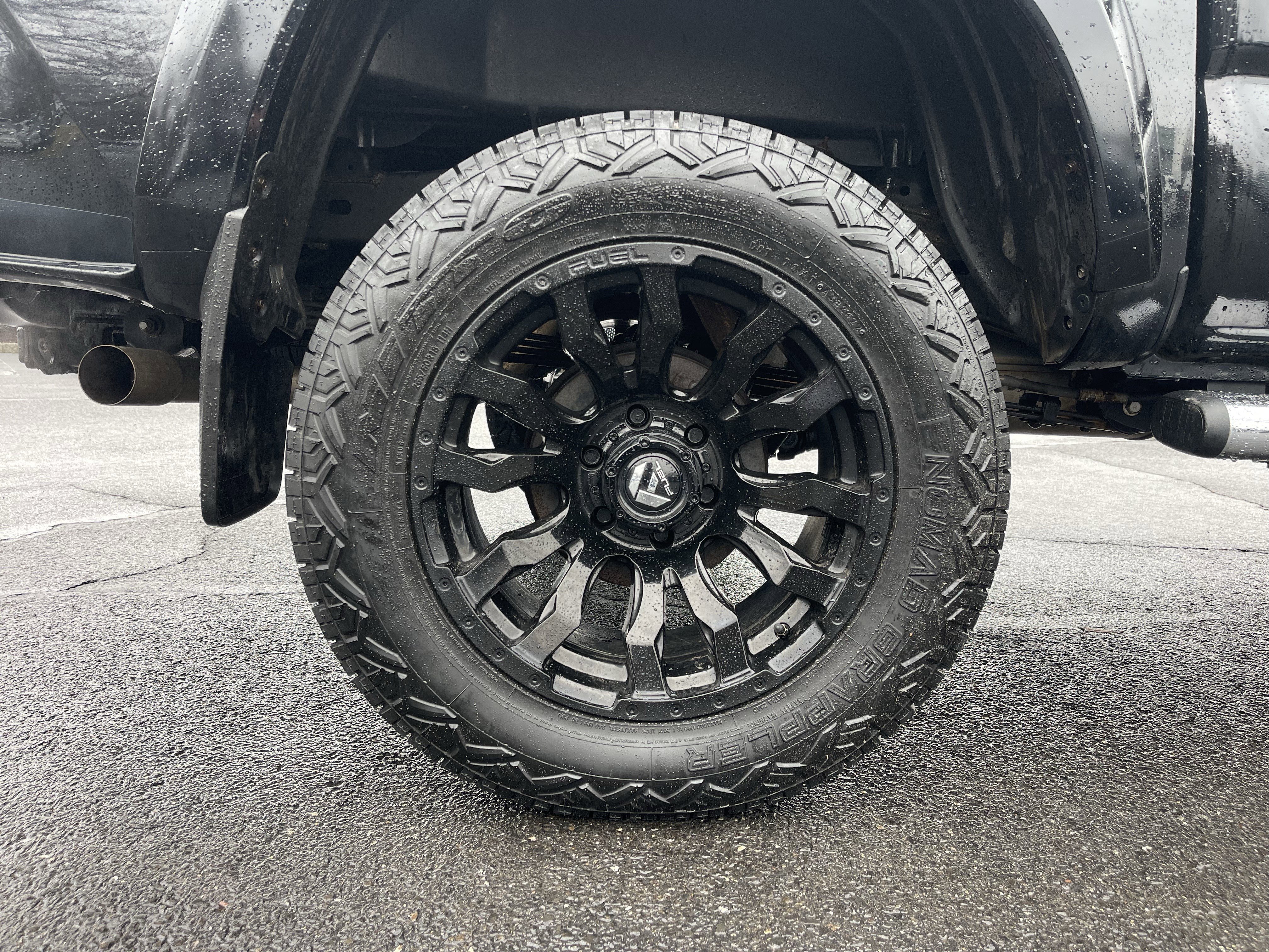 Used 2019 Toyota Tacoma TRD Sport image 9