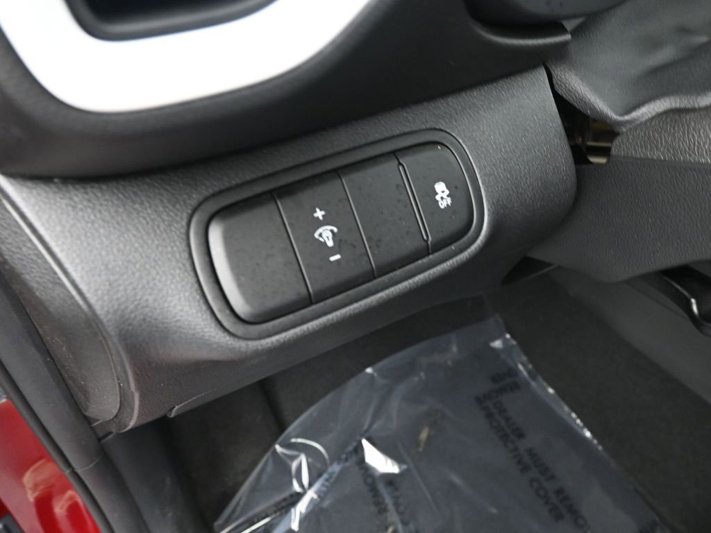 Used 2024 Hyundai Venue Limited image 27