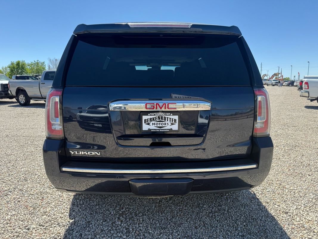 Used 2018 GMC Yukon Denali w/ Enhanced Security Package AWD/4WD image 9