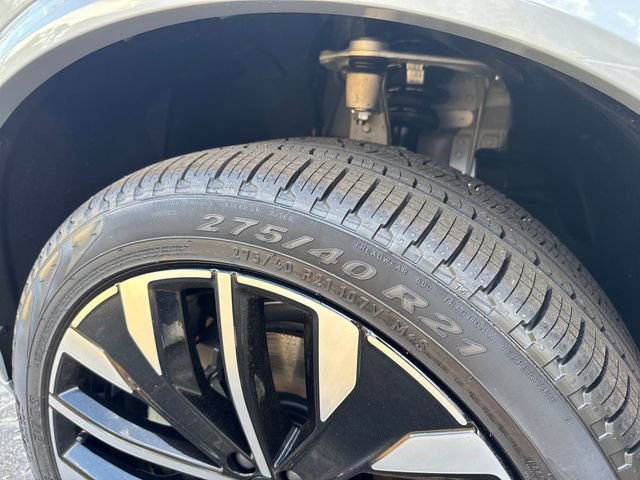 Used 2026 Volvo XC90 B5 Plus w/ Protection Package Premier image 35