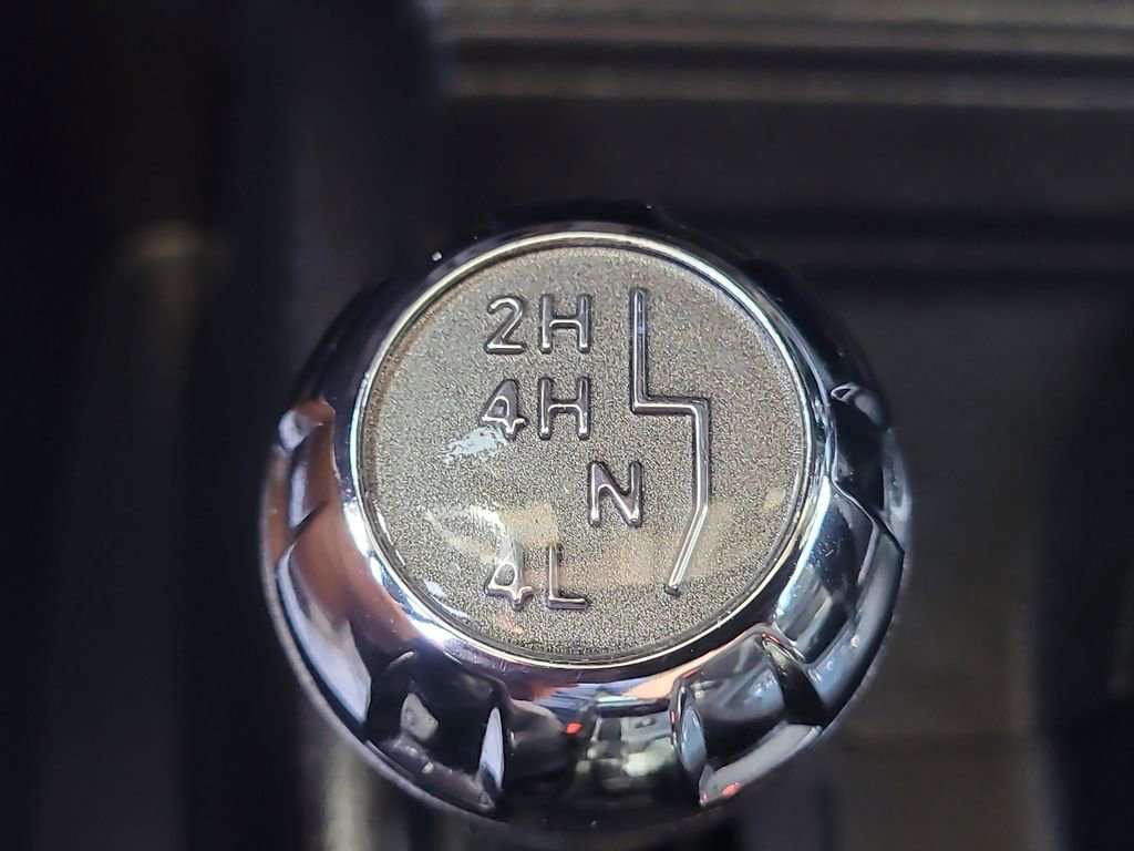 Certified 2017 Jeep Wrangler Unlimited Sahara AWD/4WD image 21