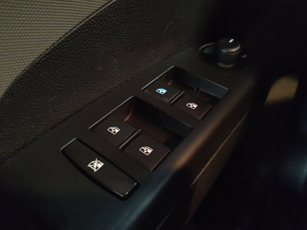 Used 2016 Chevrolet Sonic LTZ FWD image 27