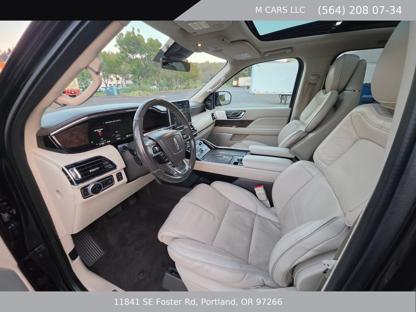 Used 2018 Lincoln Navigator L Reserve w/ Technology Package AWD/4WD image 10