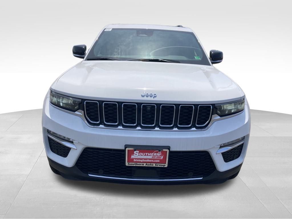 New 2024 Jeep Grand Cherokee Limited 4xe w/ Luxury Tech Group II image 9