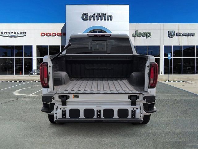 Used 2022 GMC Sierra 1500 Denali w/ Technology Package AWD/4WD image 8