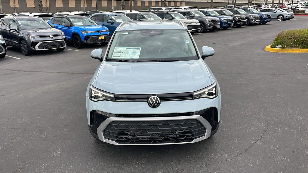New 2025 Volkswagen Taos SE image 2