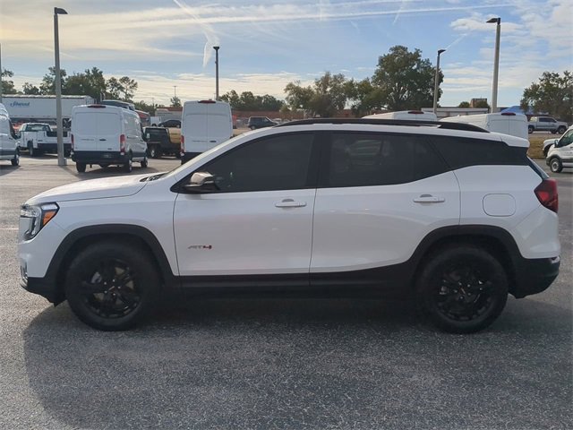 Used 2022 GMC Terrain AT4 w/ Infotainment Package II image 8