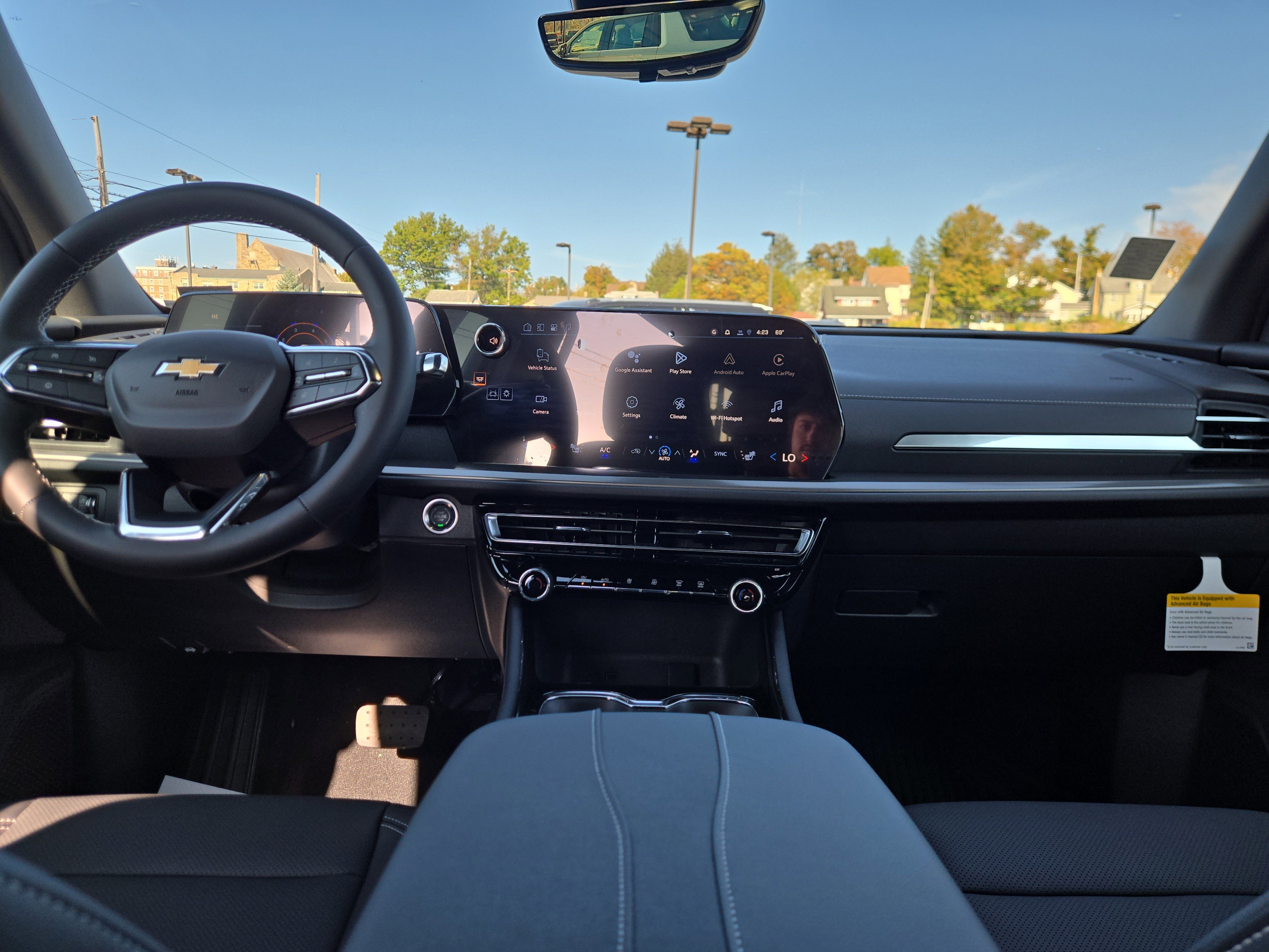 New 2026 Chevrolet Traverse LT w/ Driver Confidence Package image 15