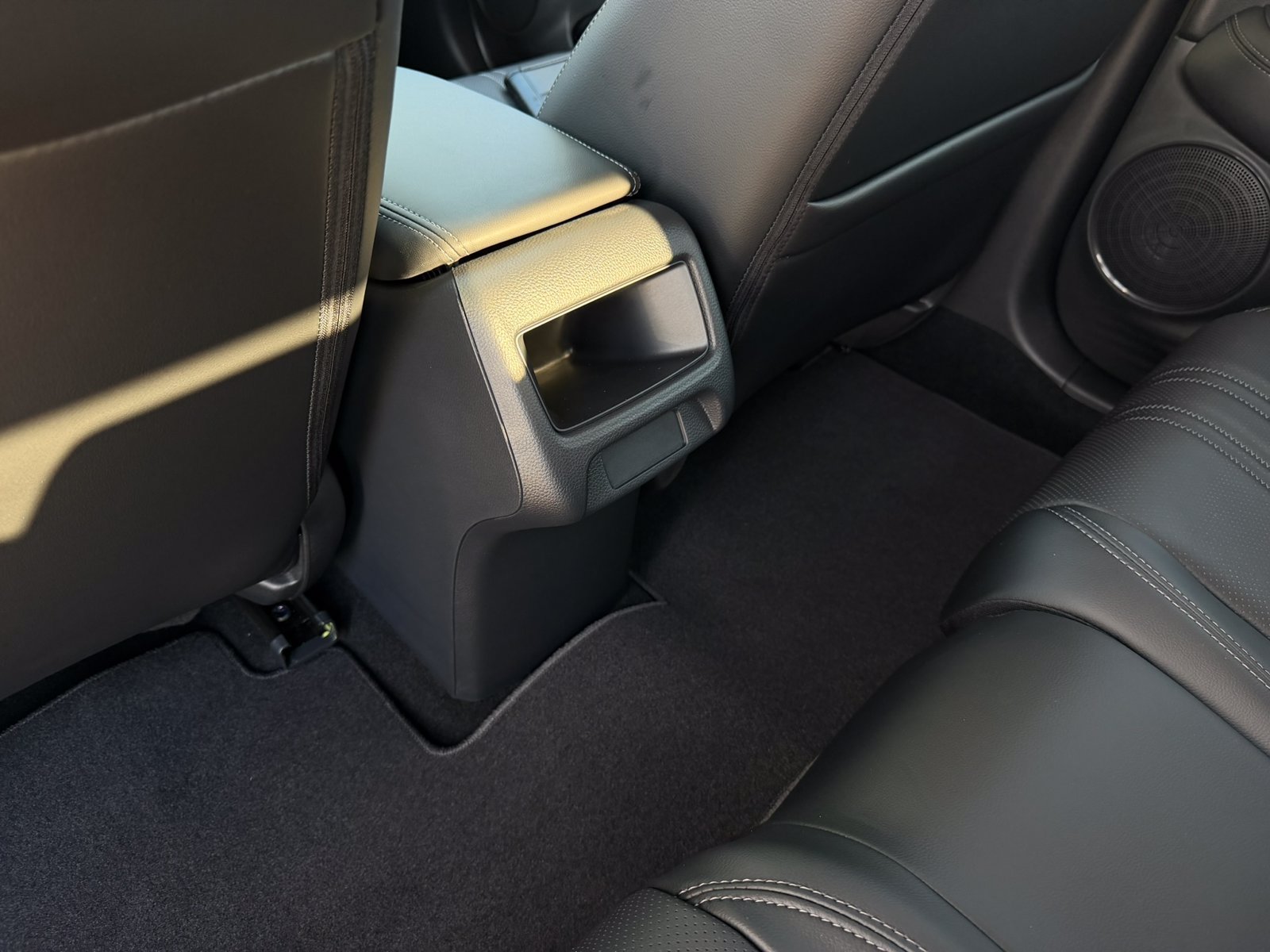 Certified 2026 Honda HR-V EX-L image 28
