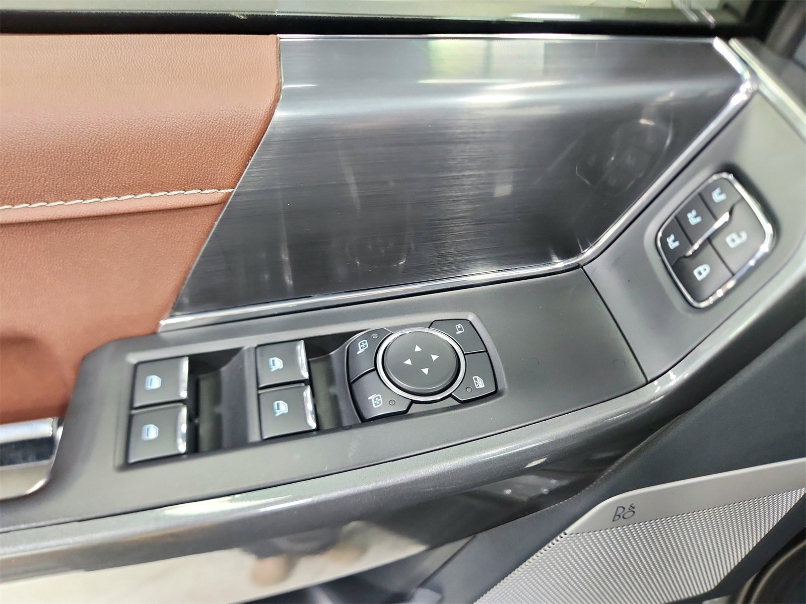 Used 2023 Ford F150 Lariat w/ Equipment Group 502A High image 41