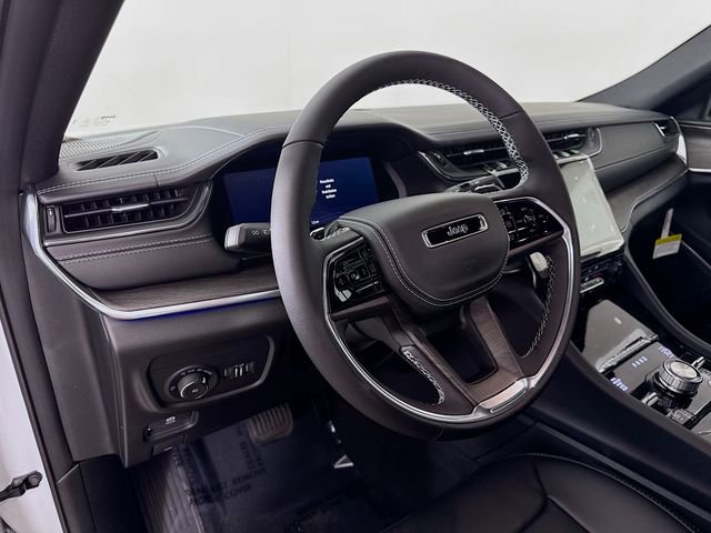 New 2025 Jeep Grand Cherokee L Overland w/ Trailer Tow Package image 9