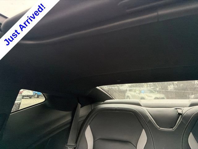 Used 2020 Chevrolet Camaro LT RWD image 16