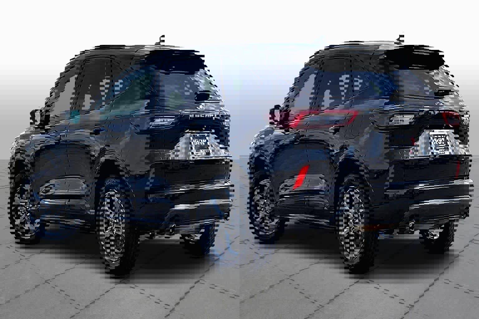 Used 2024 Ford Escape ST-Line image 23