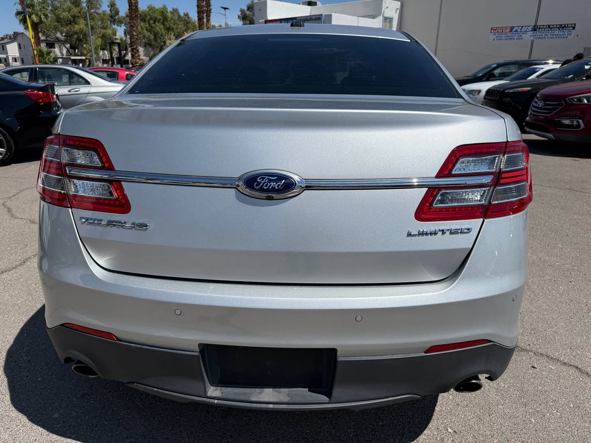 Used 2013 Ford Taurus Limited image 3