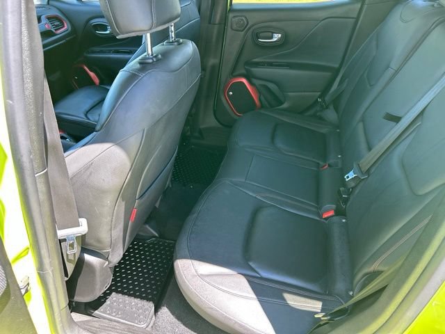 Used 2017 Jeep Renegade Trailhawk w/ Premium Trailhawk Package AWD/4WD image 37