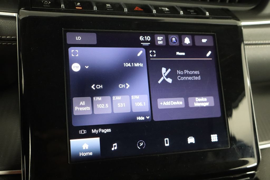 Used 2023 Jeep Grand Cherokee Laredo w/ Trailer Tow Prep Group (B) AWD/4WD image 32