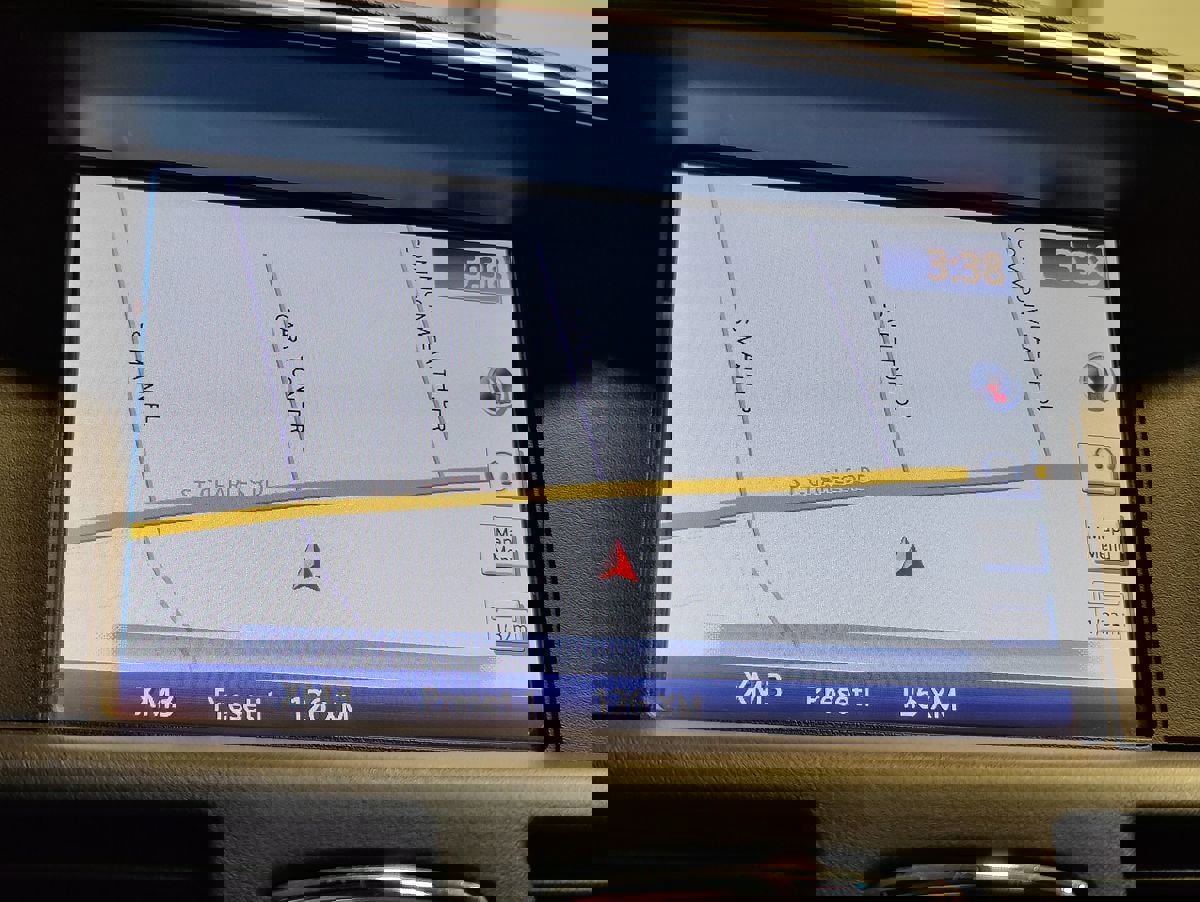 Used 2015 INFINITI Q70 L 3.7 w/ Technology Package image 37