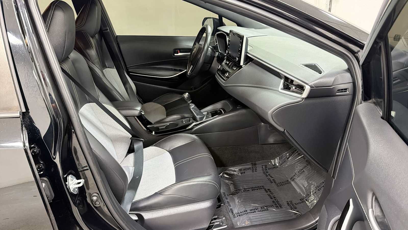 Used 2021 Toyota Corolla XSE FWD image 28