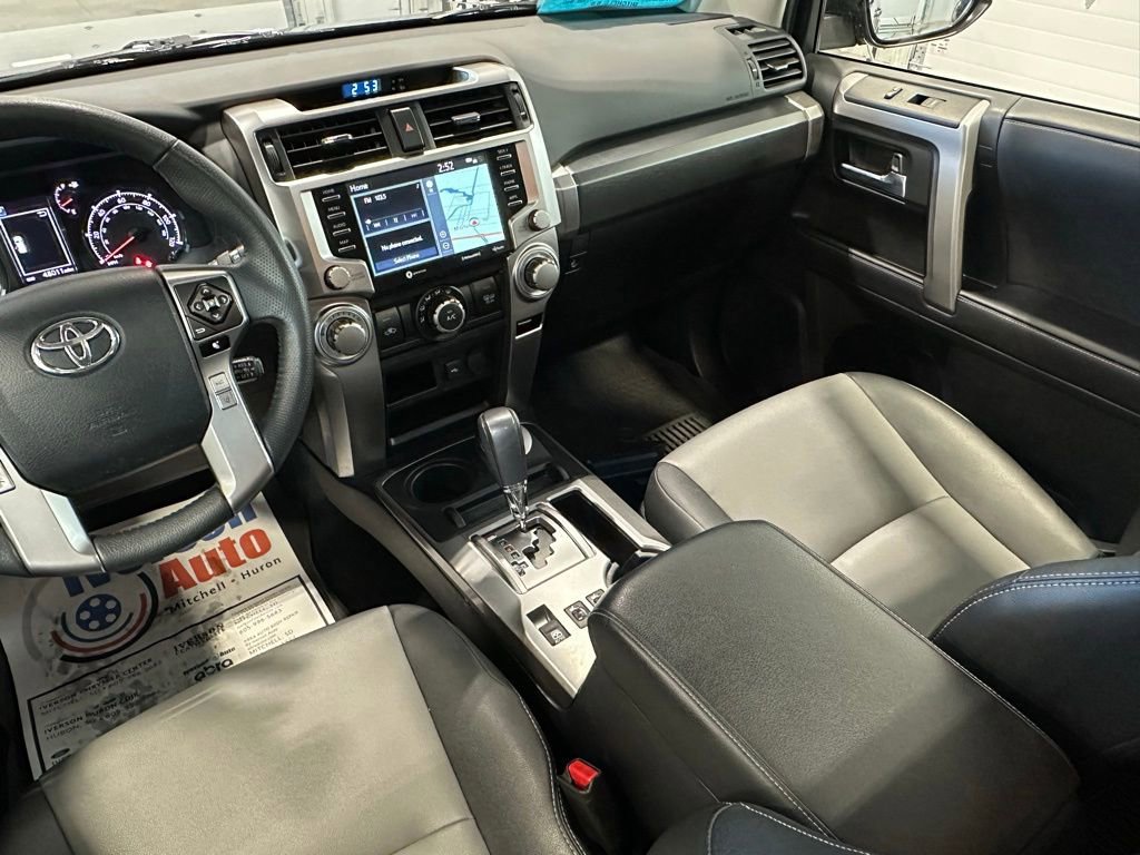 Used 2022 Toyota 4Runner SR5 Premium image 28