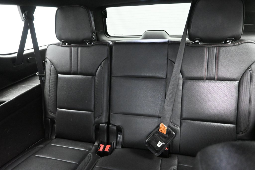 Used 2021 Chevrolet Suburban RST w/ Luxury Package AWD/4WD image 32