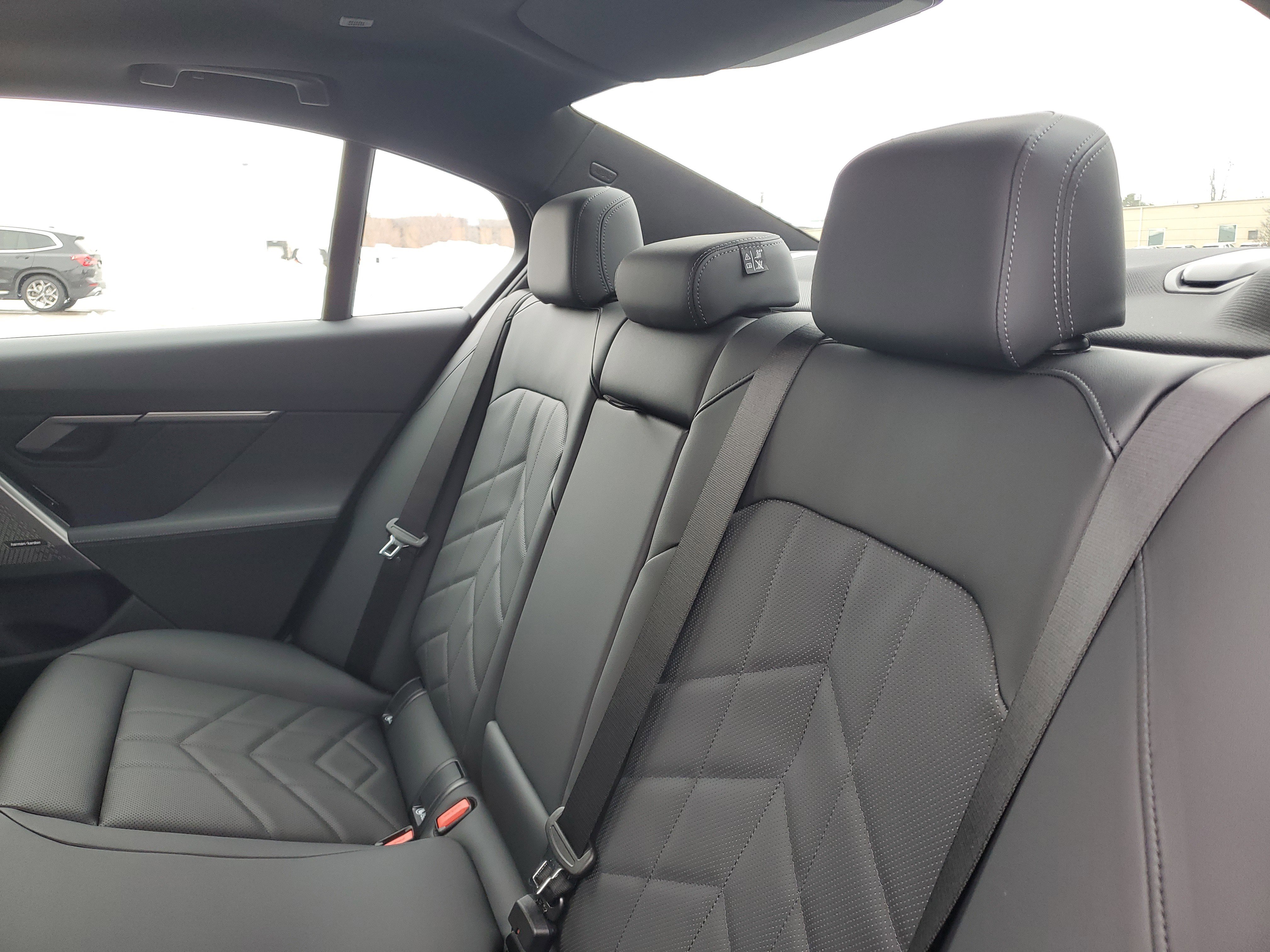 New 2026 BMW 530i xDrive w/ M Sport Package image 24